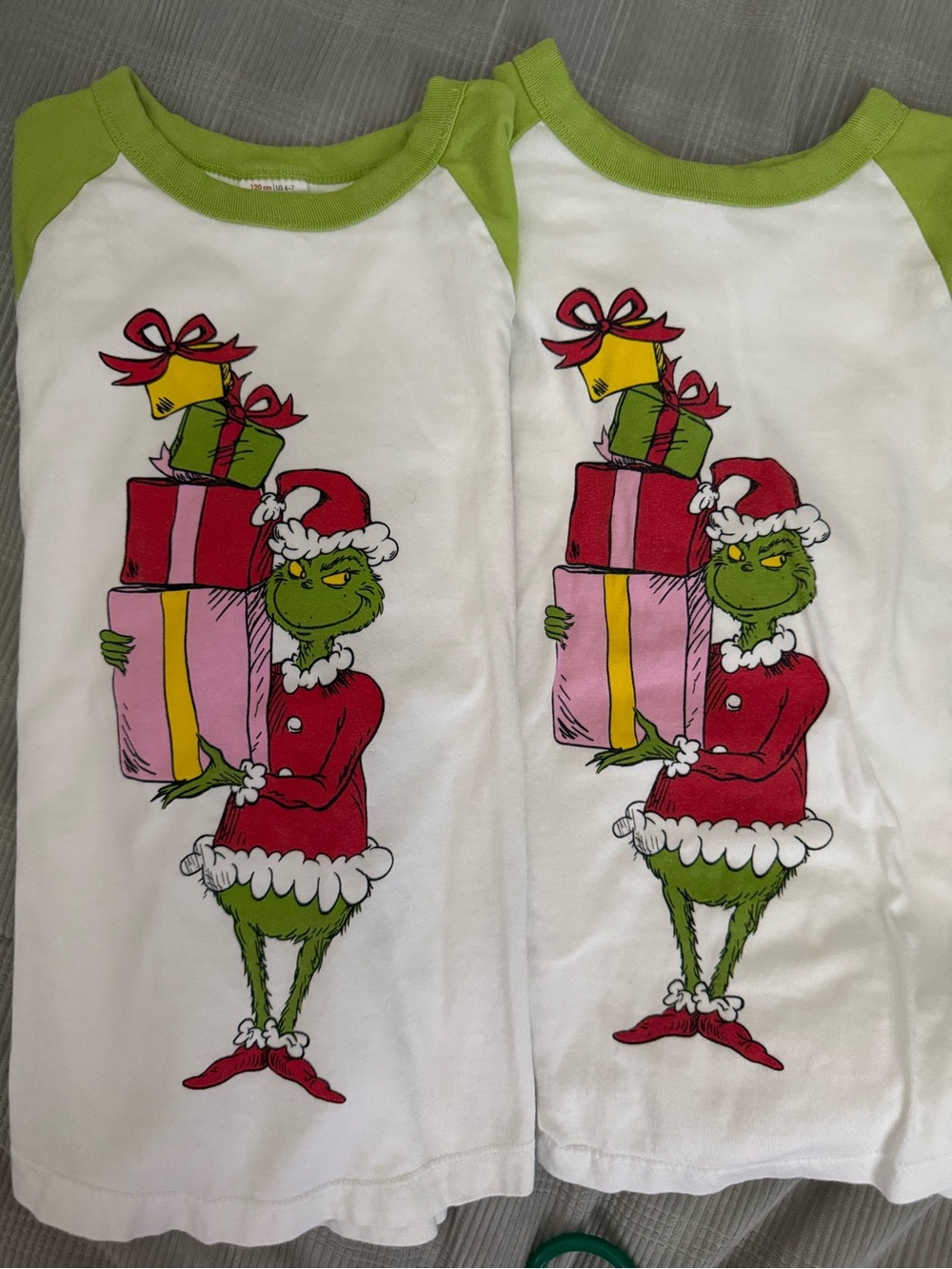 Hanna Andersson White & Green Grinch Long Sleeve Holiday Tee